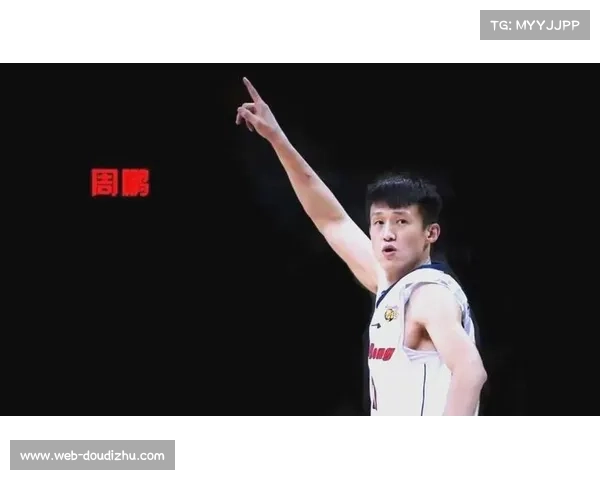 老将周鹏转会深圳，经验助力年轻球员成长