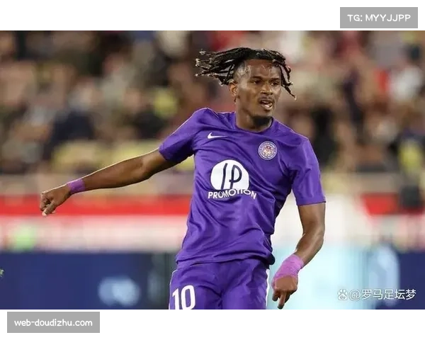 斯特拉斯堡客场2-2逼平马赛,连追两球展现顽强斗志